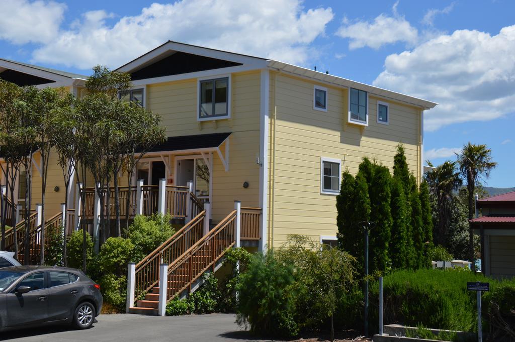 Bruce Waterfront Apartments Akaroa Exterior foto